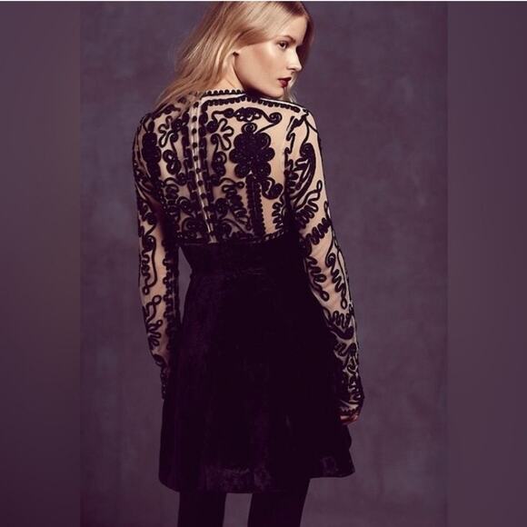 Free People Ginger Meadow Embroidered Velour Size 8 Dress - Picture 13 of 13